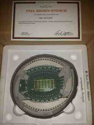 DANBURY MINT PAUL BROWN STADIUM CINCINNATTI BENGALS  FIGURE FIGURINE NIB *RARE*