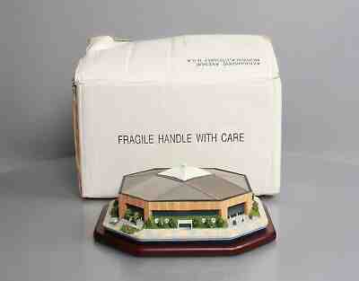 Danbury Mint North Carolina Tar Heels Dean Smith Center Decorative Stadium EX