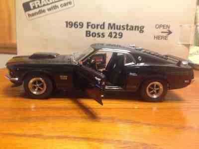 The Danbury mint 1969 Ford Mustang Boss 429 1:24 scale die-cast metal replica