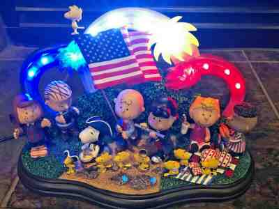 DANBURY MINT CHARLIE BROWN PEANUTS SNOOPY YANKEE DOODLE DANDY LIGHTED WOODSTOCK 