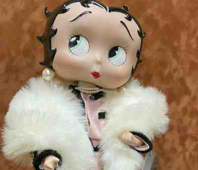 Vintage Betty Boop New in Box UNFORGETTABLE Danbury Mint 1998 Syd Hap Figure NIB