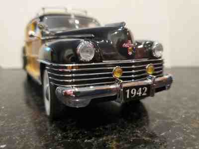 Danbury Mint 1942 Chrysler Town & Country Station Wagon, New in Box with Title