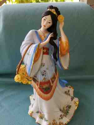 Collectible Porcelain Figurine Danbury Mint Chrysanthemum Princess by Lena Liu 