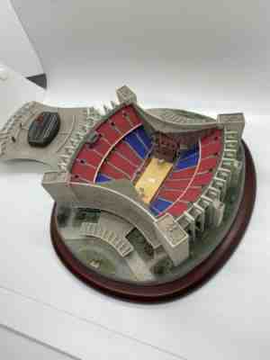 DANBURY MINT ASSEMBLY HALL INDIANA HOOSIERS BASKETBALL ARENA FIGURE