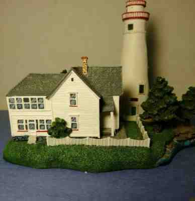 Marblehead Lighthouse, Bay Point OH. Lake Marblehead Treasure, by Danbury Mint