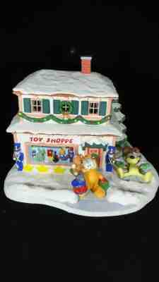 MINT Garfield Christmas Village TOY SHOPPE (Danbury) - with Styrofoam - RARE