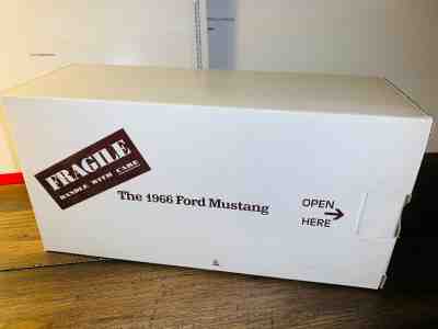 Danbury Mint Classic Cars 1:24 Die Cast Cars 1966 Ford Mustang Mint