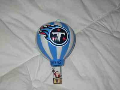 DANBURY MINT ... TENNESSEE TITANS .... 2004 CHRISTMAS VICTORY BALLOON ORNAMENT 