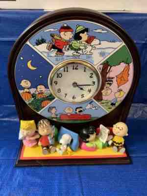 Peanuts Four Seasons Clock By Danbury Mint Snoopy Charlie Brown Lucy Linus Sally