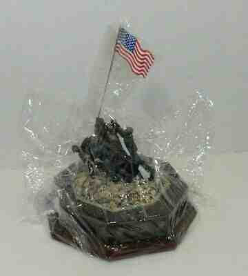 NOS DANBURY MINT MARINE CORPS WAR MEMORIAL IWO JIMA STATUE LARGE