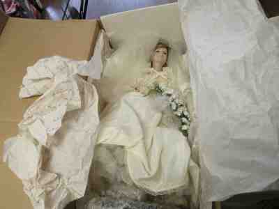 Princess Diana Wedding Doll Vintage 1980's Danbury Mint Porcelain w Stand 222242