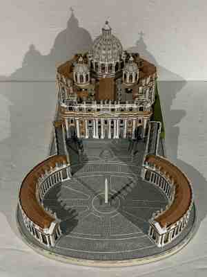 The Danbury Mint The Vatican Catholic Church Sculpture Statue Replica Model 