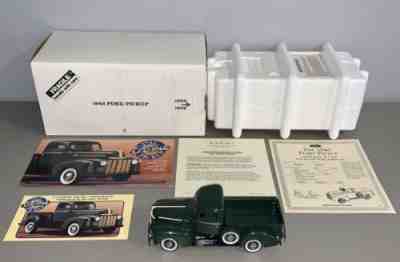 *E* Danbury Mint 1942 Ford Pickup Truck Diecast Car 1:24 Scale ‘42 w/Title MINT