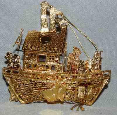 Danbury Mint Christmas Ornament Noah's Ark  23K Gold Giraffe
