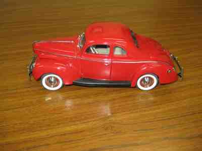 Danbury Mint Ford 1940 Deluxe Coupe 1:24 Scale Die Cast