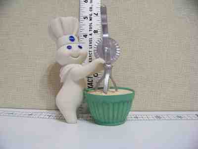 Pillsbury Doughboy Collector Figurine Danbury Mint "The Unbeatable Chef" 2002