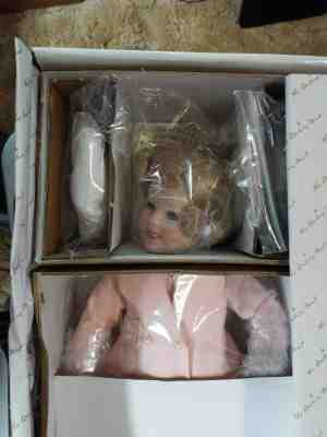DANBURY MINT SHIRLEY TEMPLE DOLL FIRST VACATION NEW IN BOX