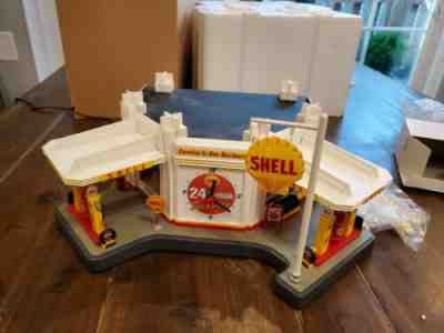 VINTAGE Danbury Mint Shell Service Station Diorama & Clock MINT!!