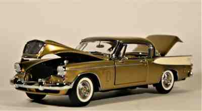 Danbury Mint Diecast 1:24 1957 Studebaker Golden Hawk