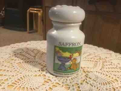 Pre Owned Danbury Mint Garfield Spice Jar. 3.5”H x 2”D. Gasket in Lid. SAFFRON.