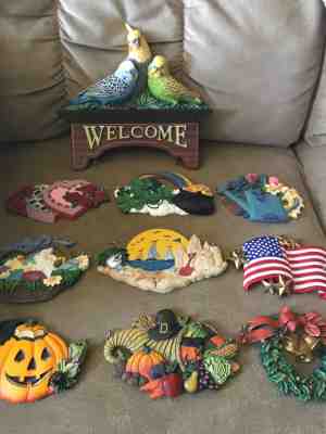 DANBURY MINT ALL SEASON+HOLIDAY WELCOME PLAQUE Indoor/Outdoor Cockatiel Parakeet