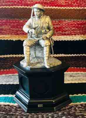 PATRIOT SCULPTURE DANBURY CRYSTAL COLLECTION - JBS111
