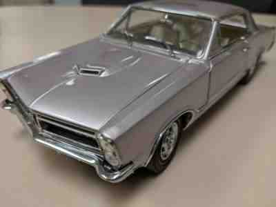 Danbury Mint 1965 Pontiac GTO 1:24 Scale Diecast Model Car