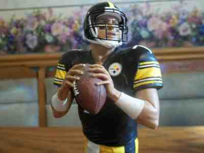 DANBURY MINT FIGURE BEN ROETHLISBERGER