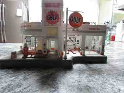 DANBURY GULF SERVICE STATION CLOCK