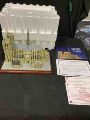 Danbury Mint Notre Dame Historic Catholic Church Sculpture Replica BEAUTIFUL!