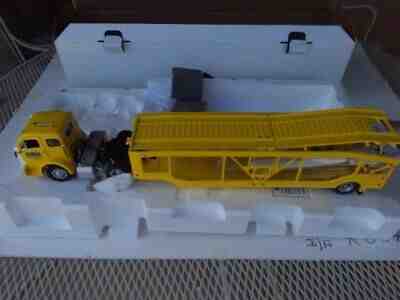 Danbury Mint 1952 Four 4 Car Carrier 1:24 Diecast Transporter Trailer + Tractor