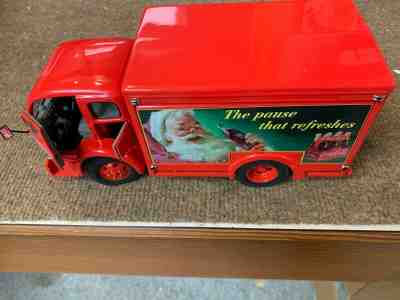 Danbury Mint 1:24 1955 White Cabover Christmas Coke Delivery Truck W/paperwork