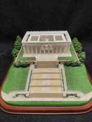 The Danbury Mint The Lincoln Memorial Building Scale Model 