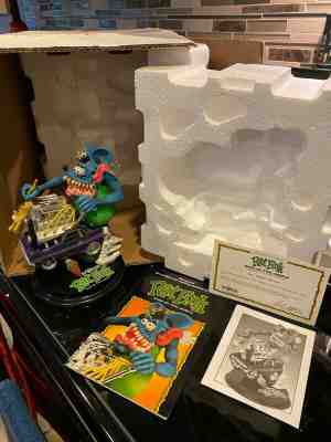 2002 Danbury Mint Ed "Big Daddy" Roth Rat Fink King of the Hemi's Figurine 