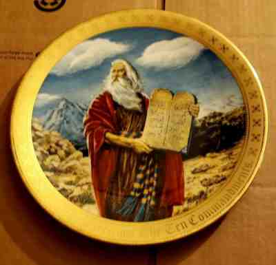 Danbury Mint Colllectors Plate Moses Receives The Ten Commandments 