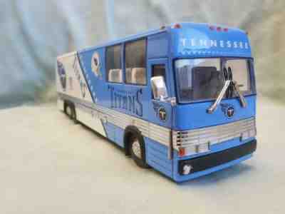Danbury Mint Tennessee Titans Team Bus 1/43 missing driver side mirror.