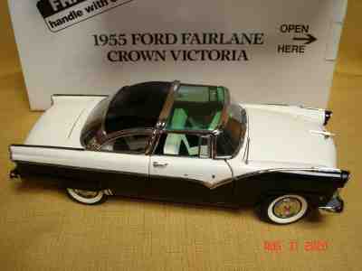 Danbury Mint 1955 Ford Fairlane Crown Victoria