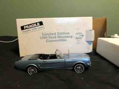 Danbury Mint - 1966 Ford Mustang Convertible (Limited Edition)