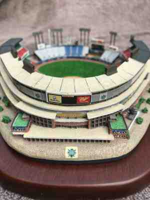 Danbury Mint 1999 Milwaukee County Stadium Replica Milwaukee Braves Brewers 