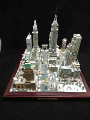 The Danbury Mint Christmas In New York Christmas Scene Model Replica Of New York