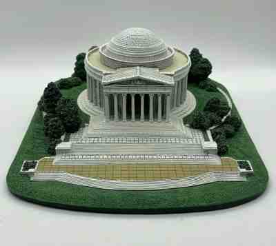 The Danbury Mint The Jefferson Memorial Building Sculpture Statue Replica Model 