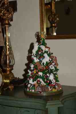 Rare Danbury Mint English Bulldog Lighted Christmas Tree with Bone Star