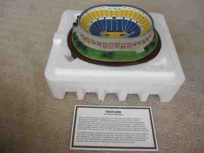 DANBURY MINT UNIVERSITY OF MICHIGAN CRISLER ARENA  MINT IN BOX RARE!!!!