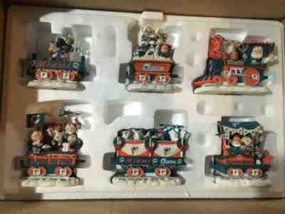 NFL MIAMI DOLPHINS DANBURY MINT SET OF 5 CHRISTMAS DISPLAYS BRAND NEW CHEAP!