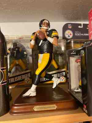 Ben Roethlisberger Danbury Mint Figurine