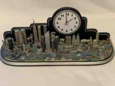 Danbury Mint The New York City Manhattan Desk Clock Figurine 
