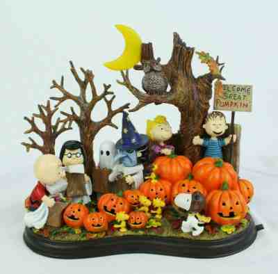 Danbury Mint Welcome Great Pumpkin Peanuts Charlie Brown Lighted Sculpture