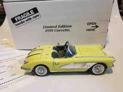 Danbury Mint 1958 Limited Edition Corvette Diecast Car 1:24 Panama Yellow