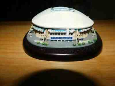 TEXAS STADIUM HOME OF THE DALLAS COWBOYS BY THE DANBURY MINT