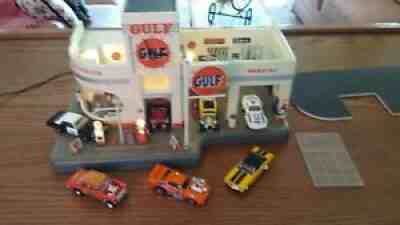 DANBURY MINT GULF GAS SERVICE STATION CLOCK & DIORAMA 1:48 SCALE